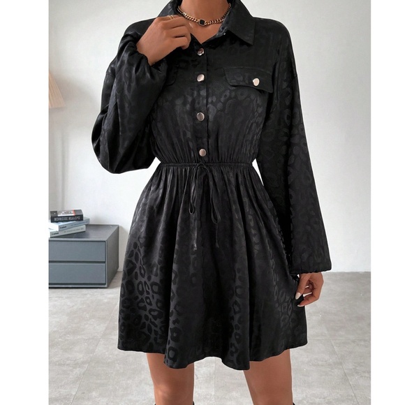Luxe Black Leopard Print Satin Button Stretchy Waist Long Sleeve Dress - Picture 2 of 6